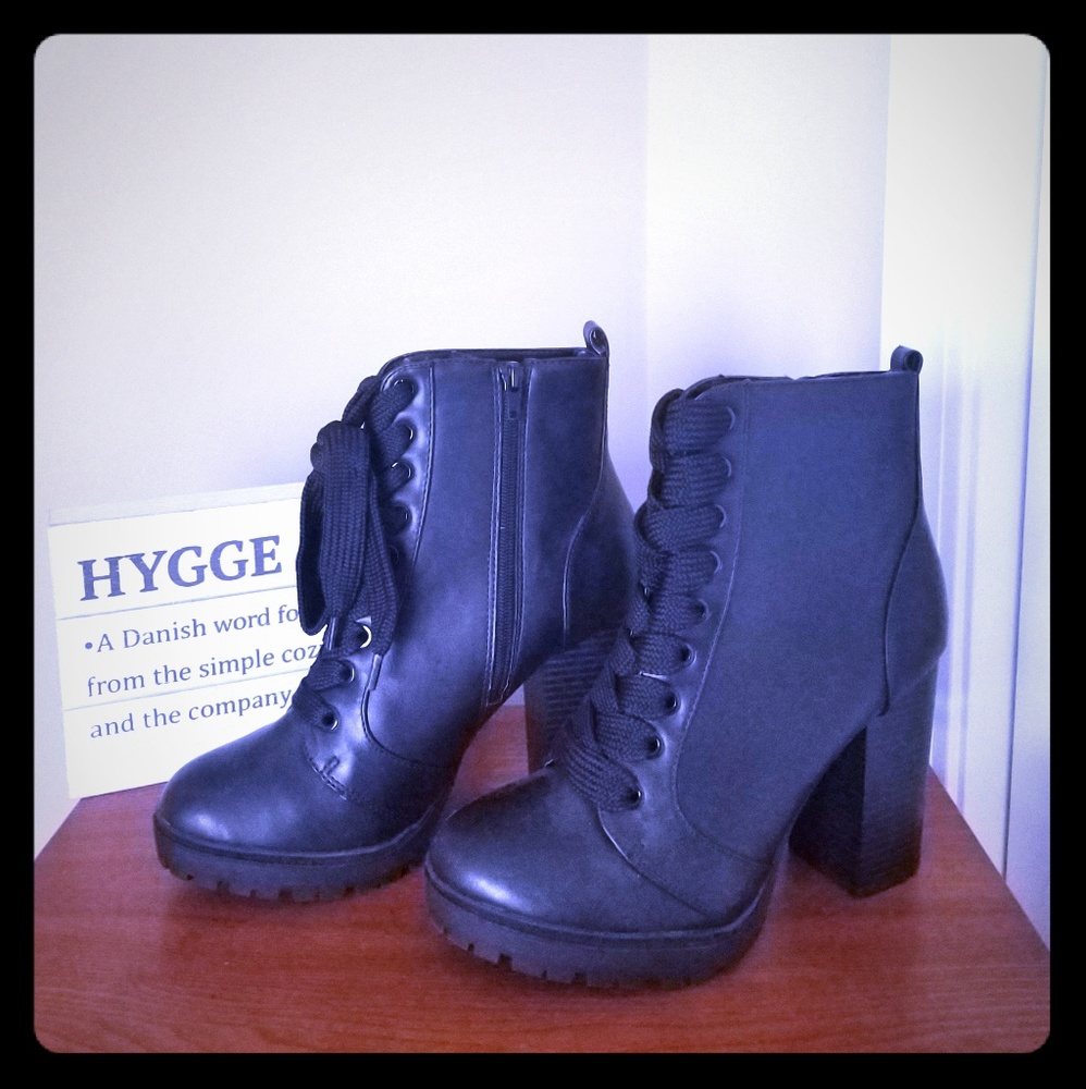 Sexy black sassy boots